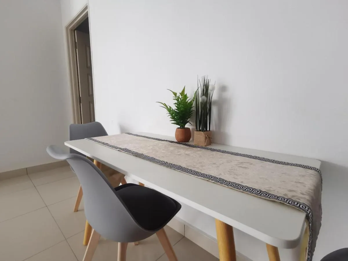 Family Suites At Mansion One By Maj George Town Apartment