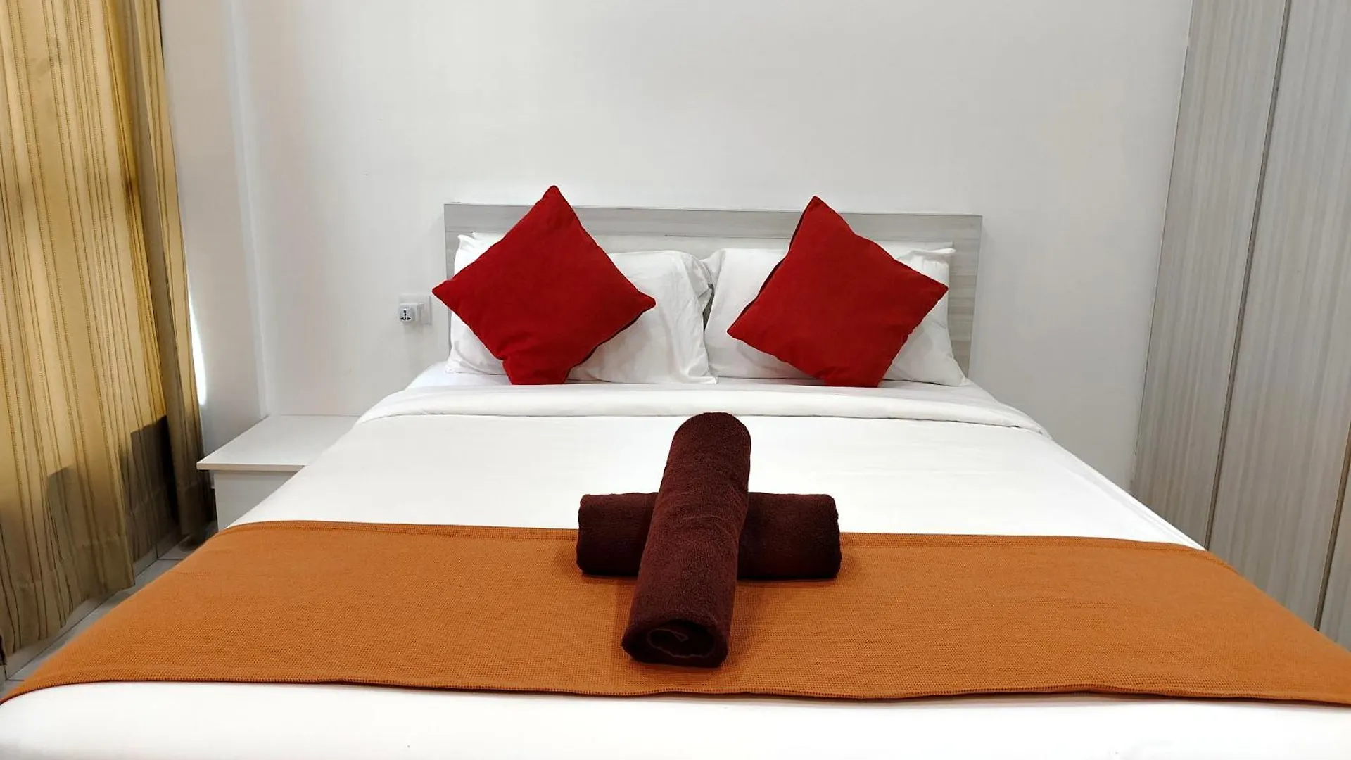 Family Suites At Mansion One By Maj George Town Apartment